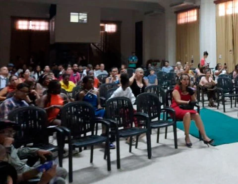 Convivir-fiesta-de-Navidad