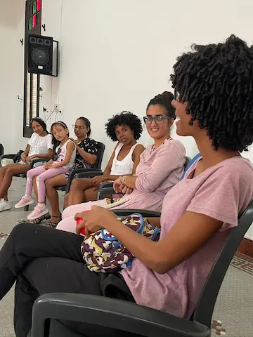 Mujeres-de-hoy-bailan