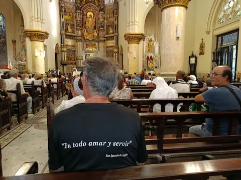 Eucaristía San Ignacio Centro Loyola Reina