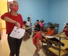 Mentora con grupo de primer ciclo.